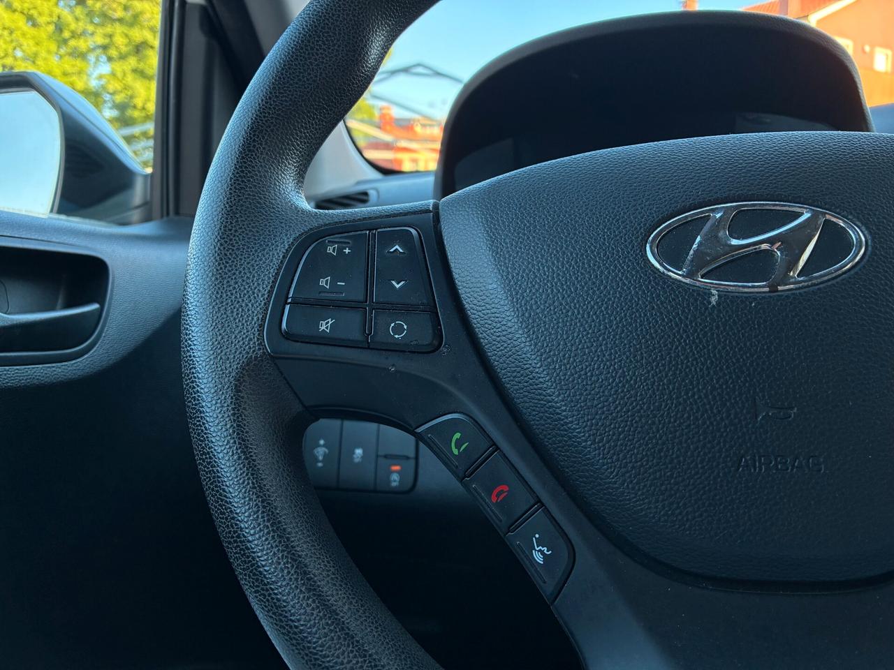 Hyundai i10 1.0 MPI Login