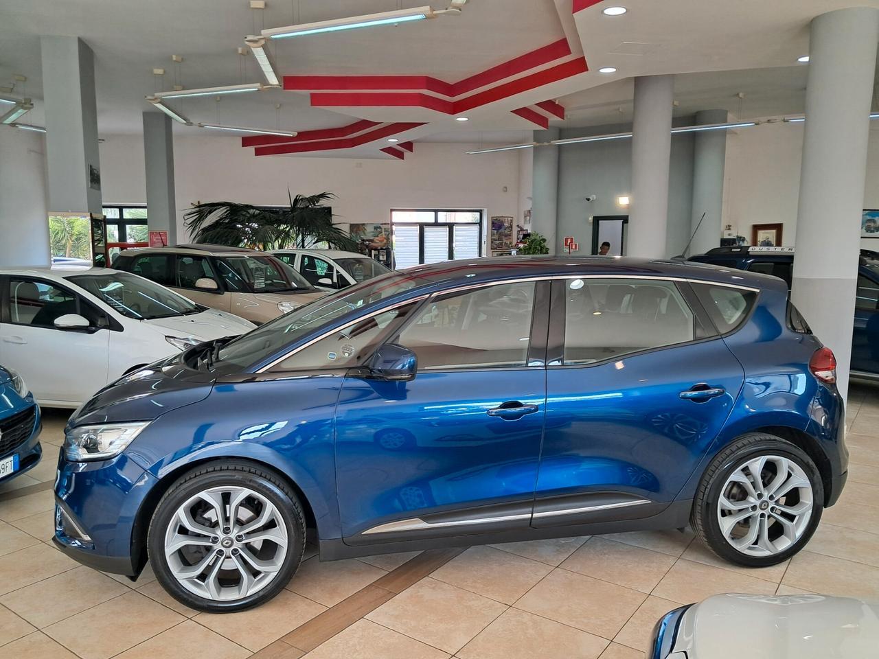 Renault Scenic Scénic dCi 8V 110 CV EDC Energy Intens