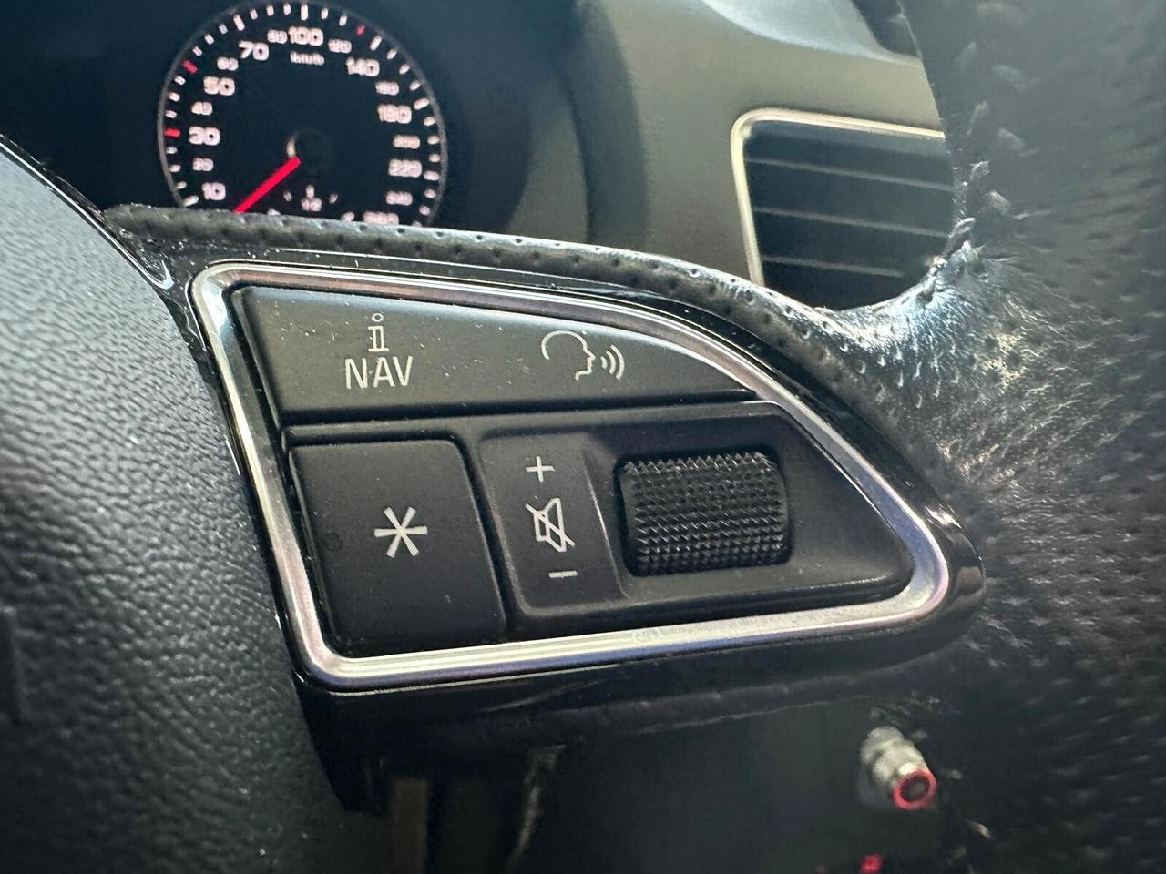 Audi Q3 2.0 TDI 150 CV S tronic line Edition