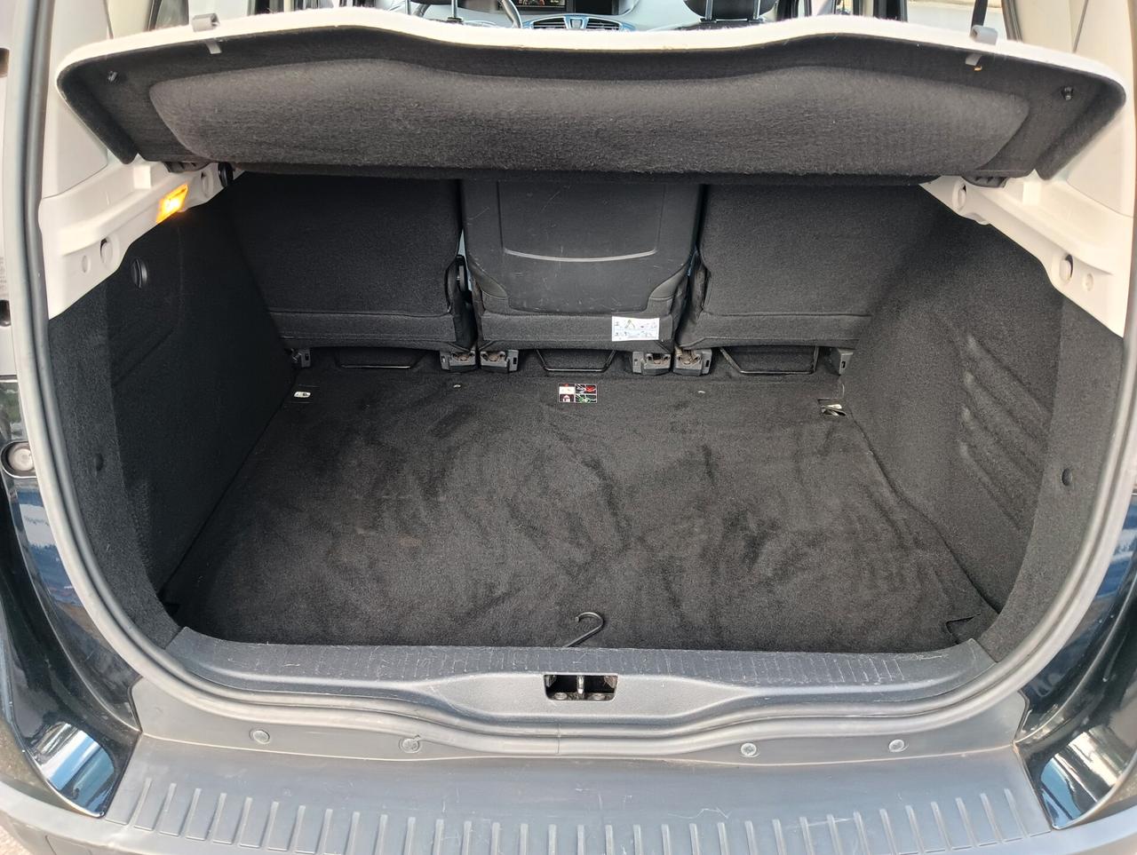 RenaultScénic XMod 1.5 dCi 110CV