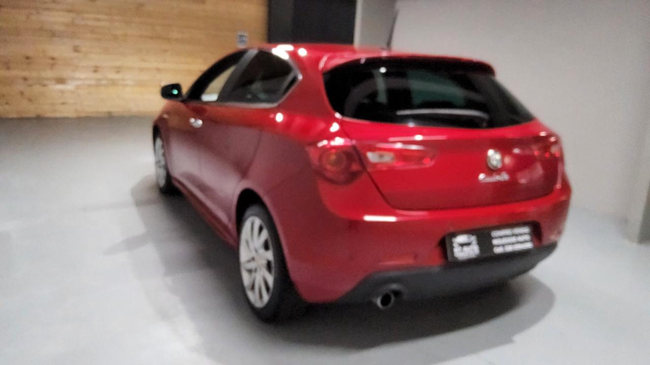 Alfa Romeo Giulietta 1.6 JTDm-2 105 CV Exclusive
