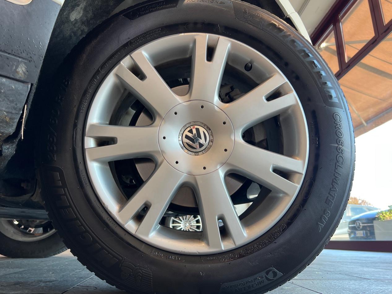 Volkswagen Touareg 2.5 tdi R5 Executive dpf FL