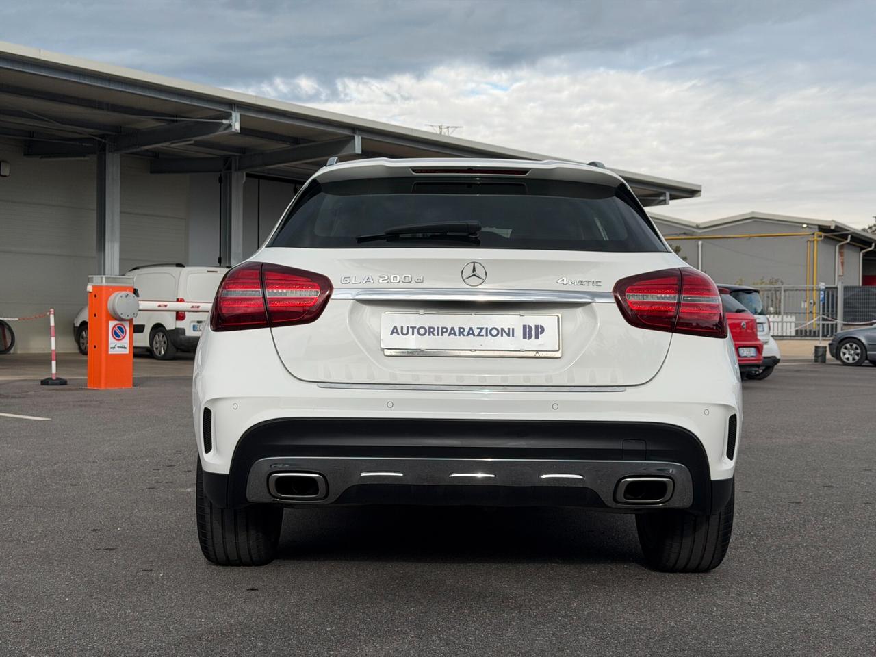 Mercedes-benz GLA 200 d Automatic 4Matic Premium