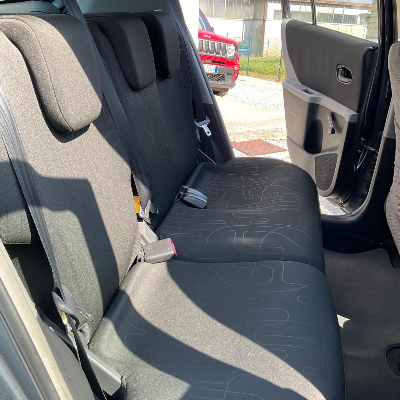 Toyota Yaris 1.0 5 porte Sol