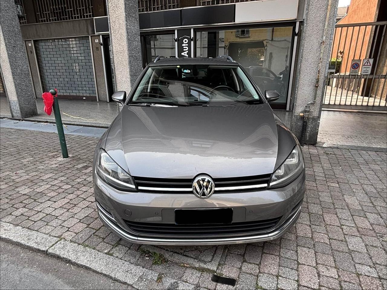 VW GOLF VARIANT 1.6 TD DSG HIGHLINE