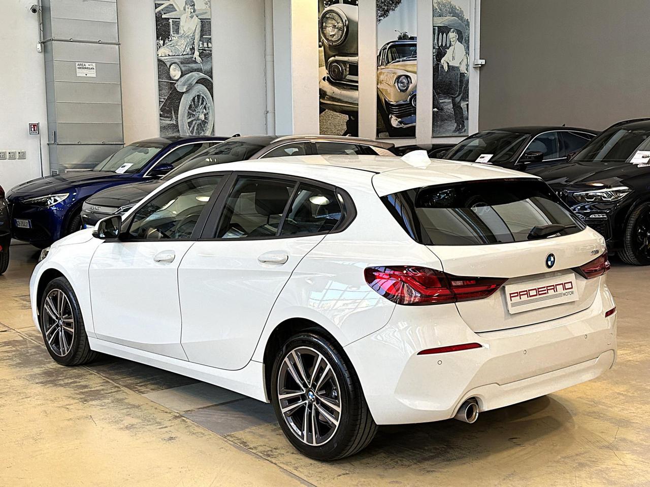 BMW 118 i Advantage - LED - 17"