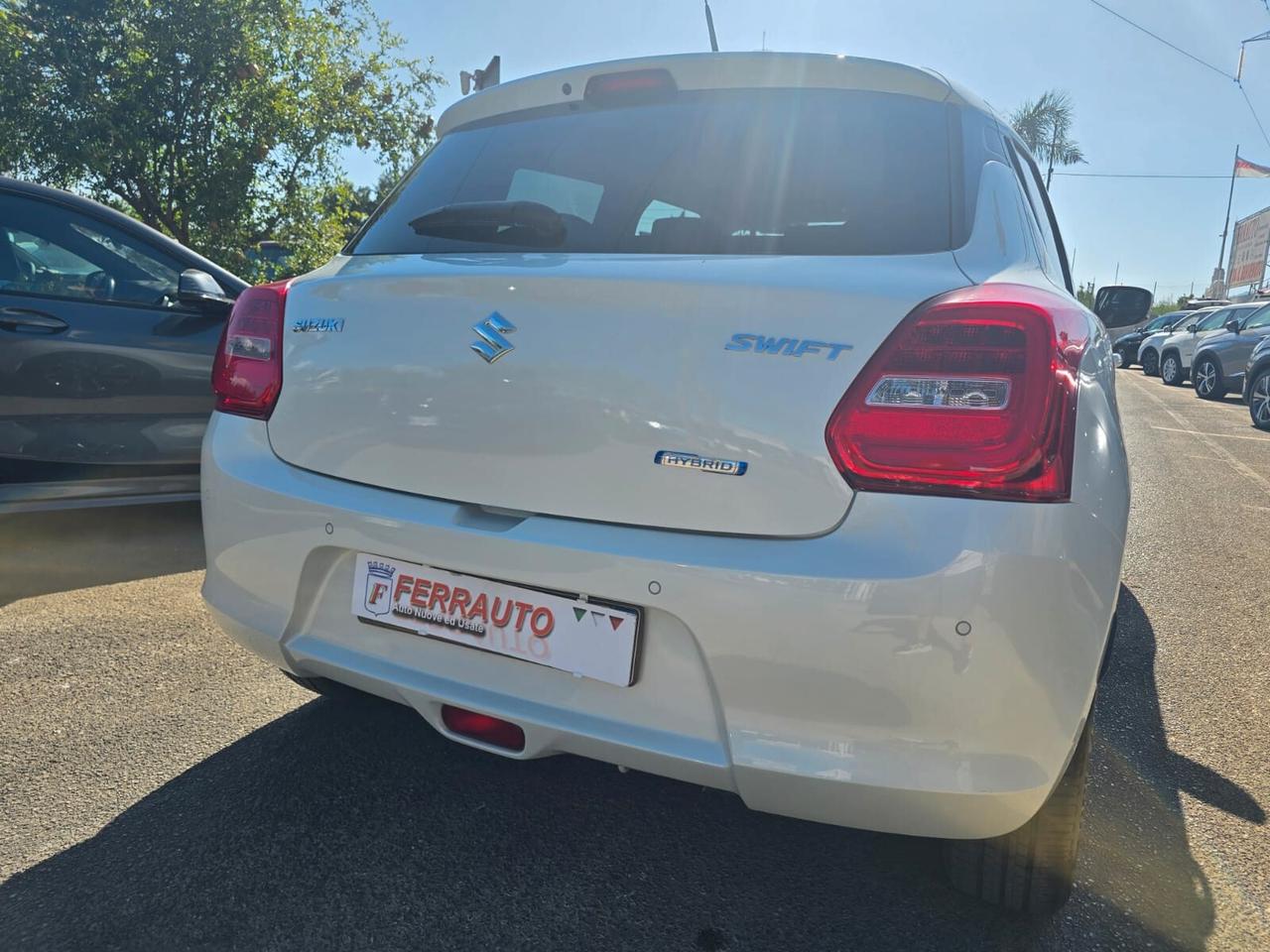 SUZUKI SWIFT 1.2 HYBRID 83CV TOP EDITION FULL PERLATO