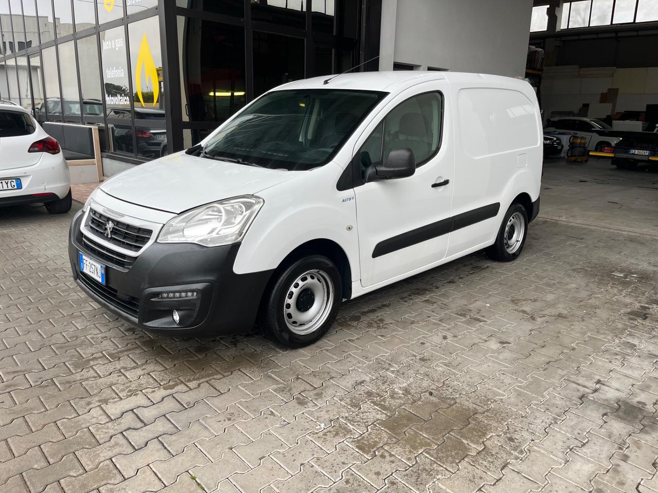 Peugeot Partner Tepee BlueHDi 100 Active