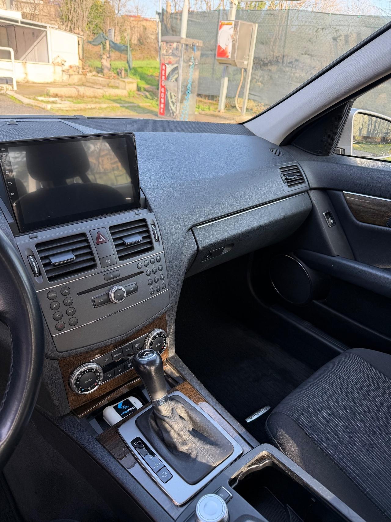 Mercedes-benz C 220CDI BlueEFFICIENCY