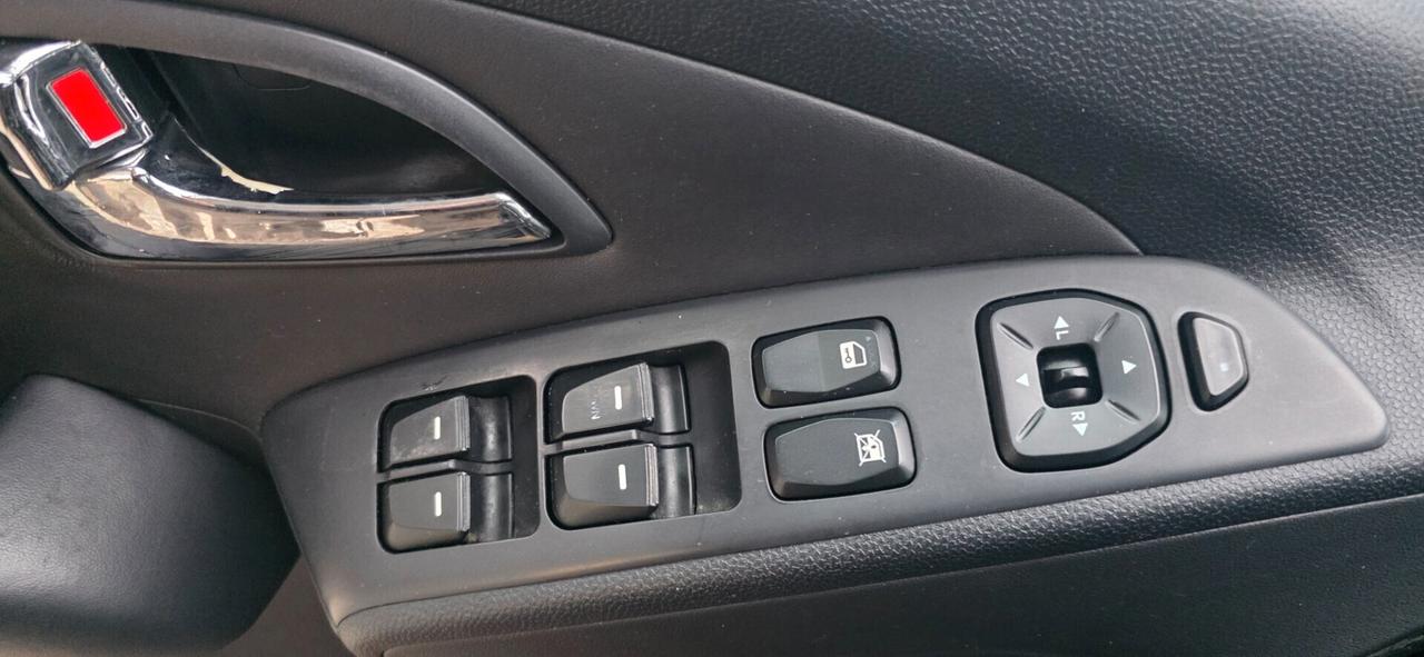 Hyundai iX35 1.7 Diesel Gancio Traino Neopatentati