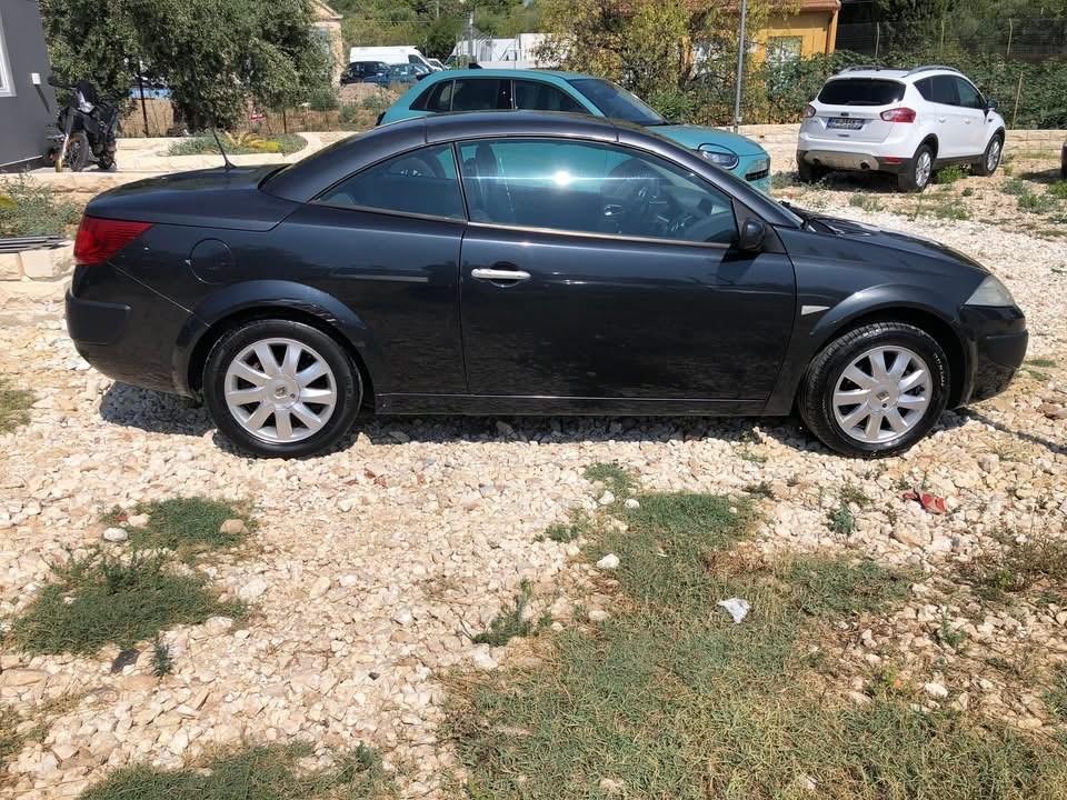 Renault Megane Mégane C-C 1.5 dCi/105CV Dynamique