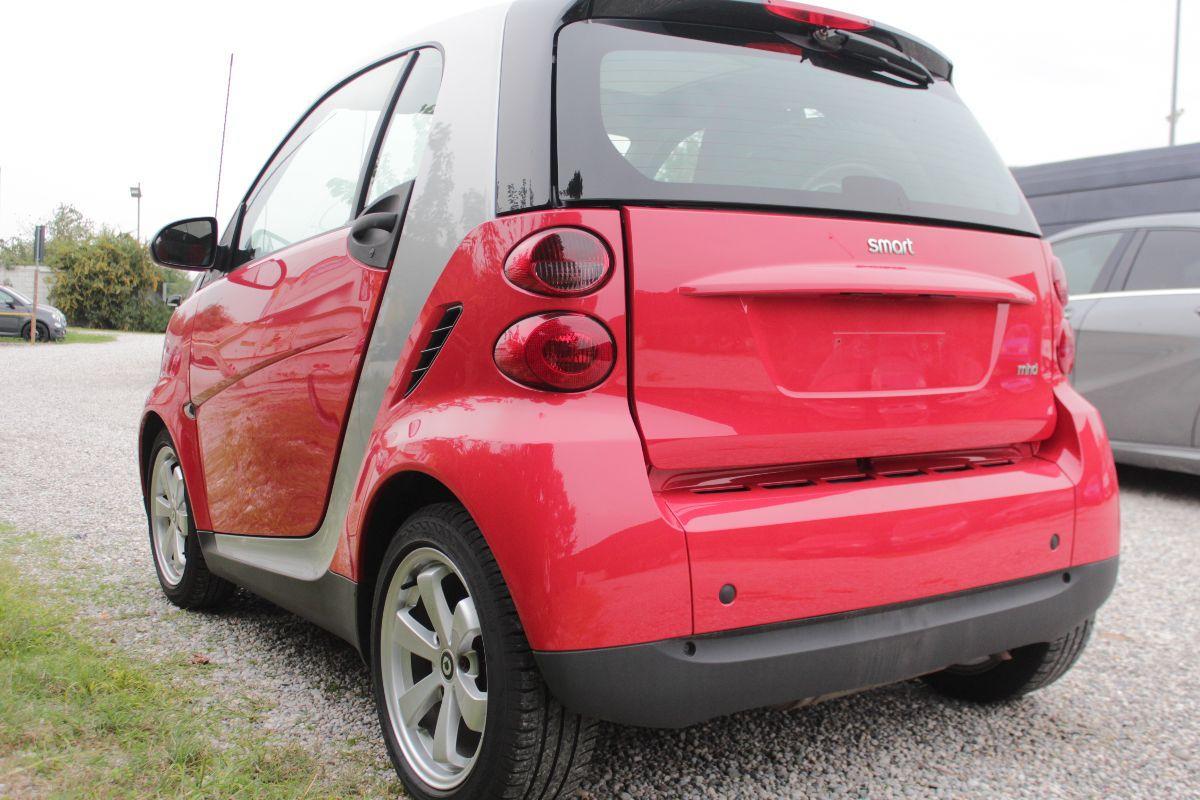 SMART - Fortwo - 1000 52 kW MHD coupé pure