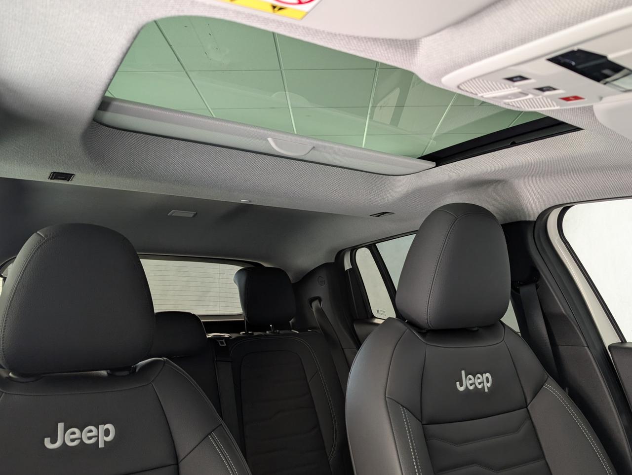 Jeep Avenger 1.2 Turbo E-Hybrid 110cv eDCT6 Summit