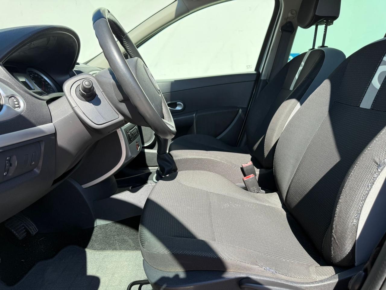 Renault Clio 1.2 16V KM 78.000 100CV SporTour