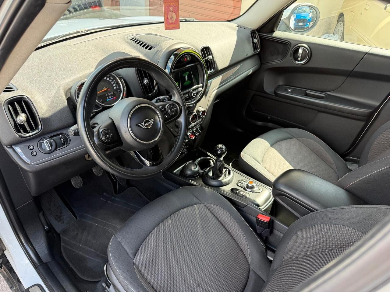 Mini Cooper Countryman 1.5 BUSINESS