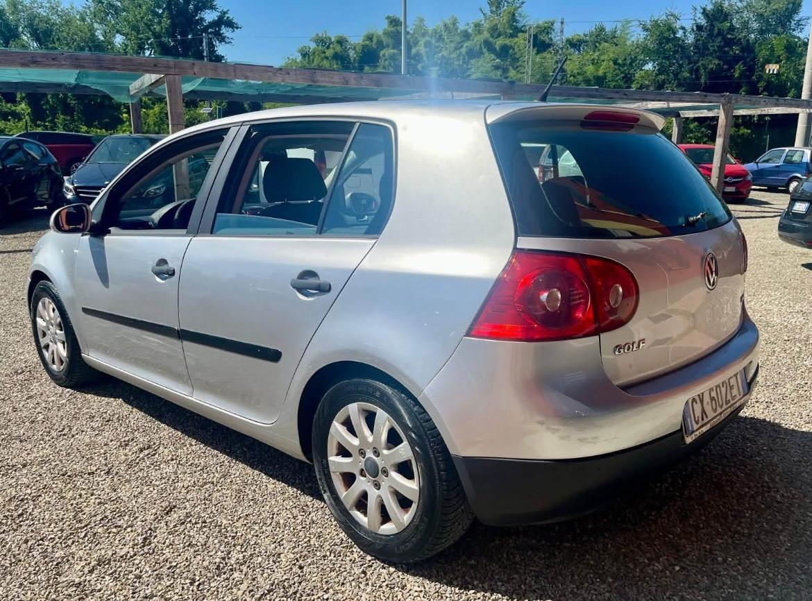 Volkswagen Golf 1.6 5p. Benzina & gpl!