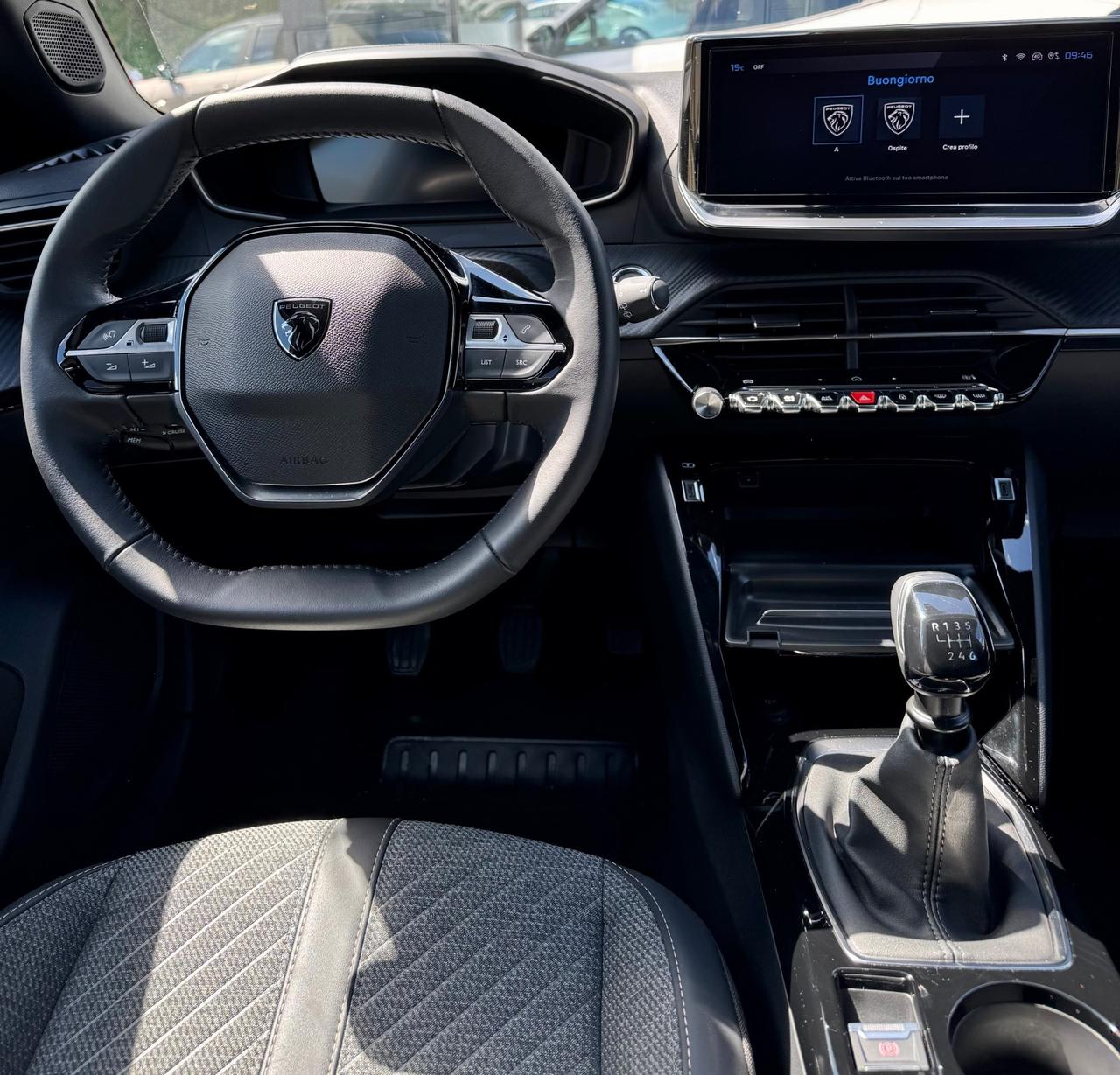 Peugeot 2008 PureTech 100 S&S Allure