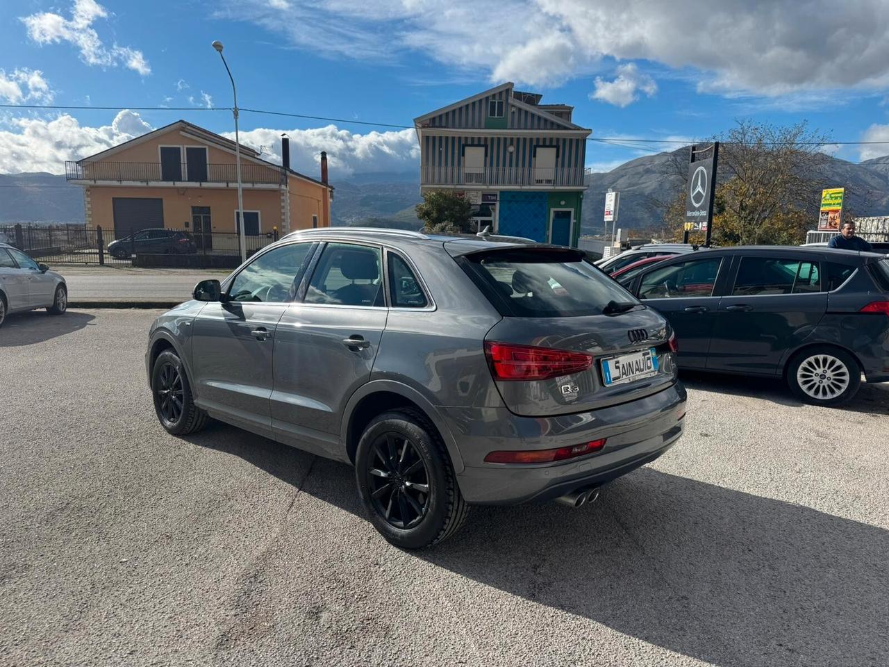 Audi Q3 2.0 TDI 150 CV S line Garanzia