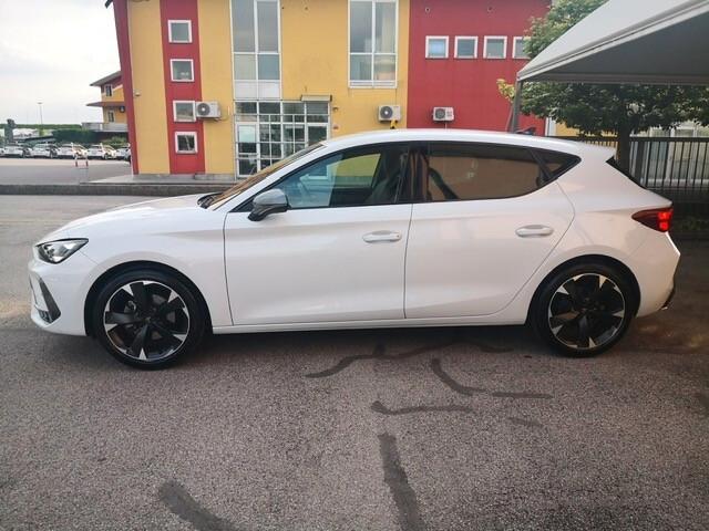 Cupra Leon 1.5 Hybrid 150 CV DSG