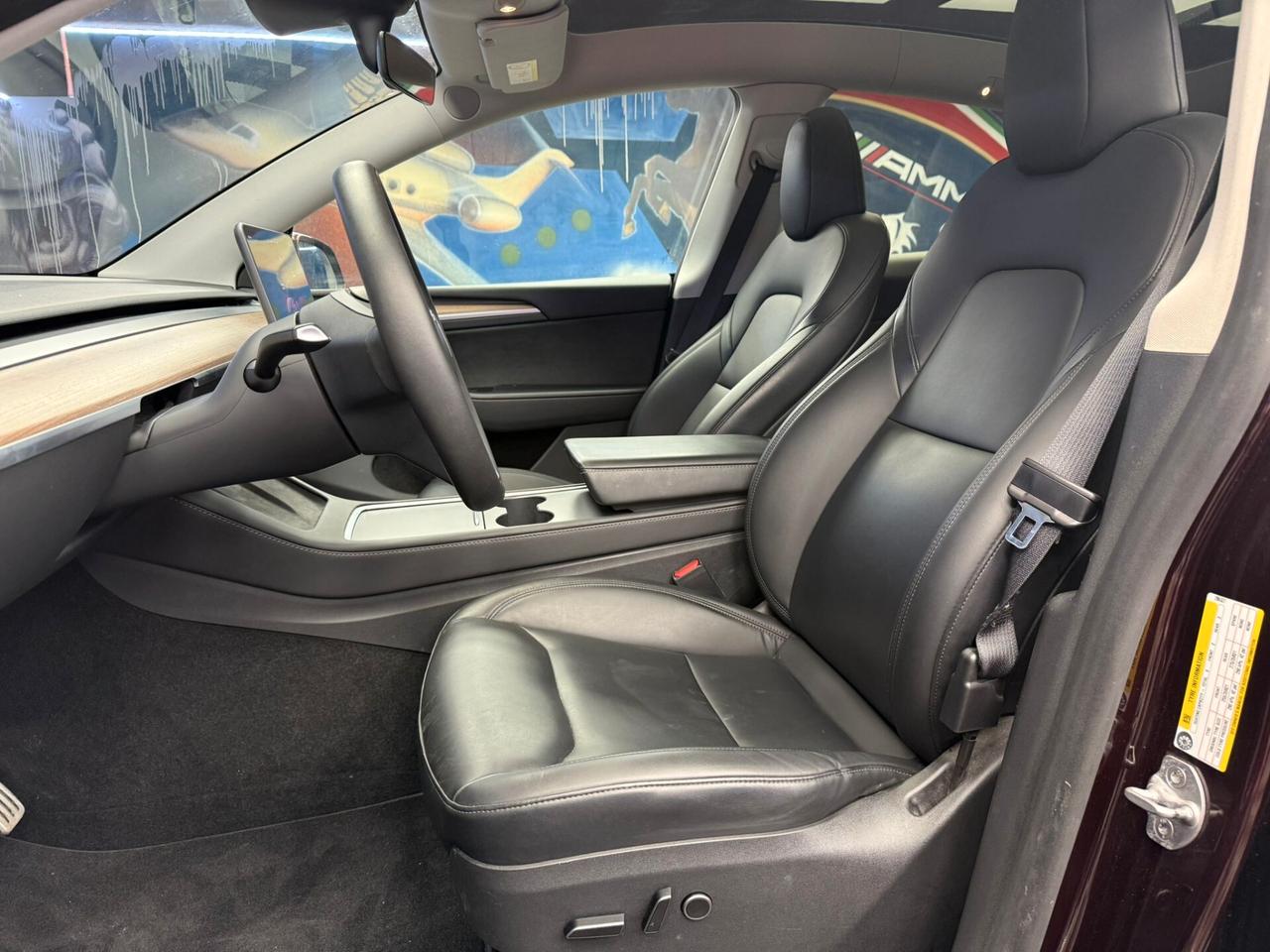 Tesla Model Y AWD Performance (945)