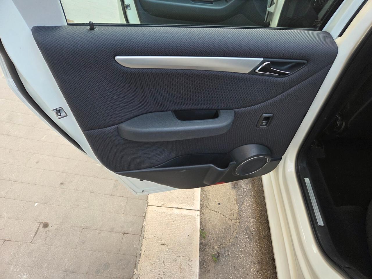 MERCEDES B200 2.0 CDI 140 CV KM CERTIFICATI