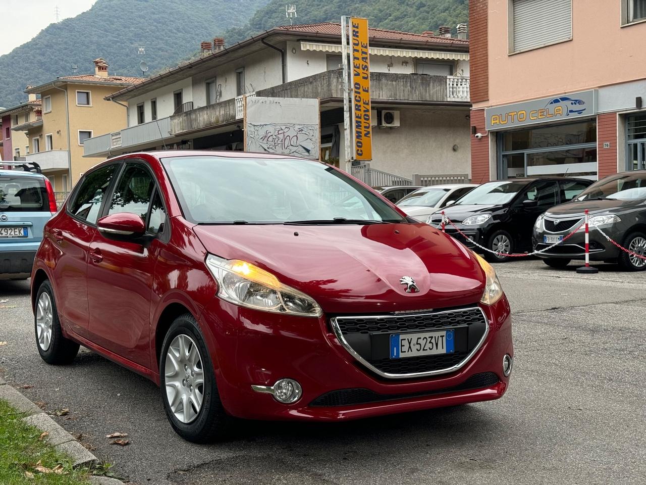 Peugeot 208 5 porte - NEOPATENTATI - PROMO FINO A FINE MESE