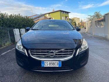 Volvo V60 D3 Geartronic Summum