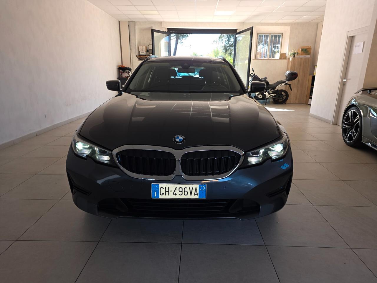 Bmw 318 318d 48V Business Advantage
