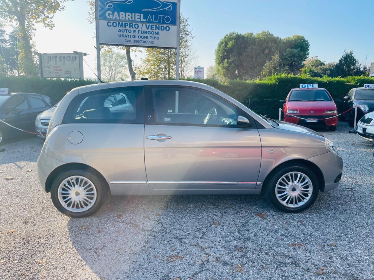 Lancia Ypsilon 1.2 111.000km!!! Ok Neopatentati