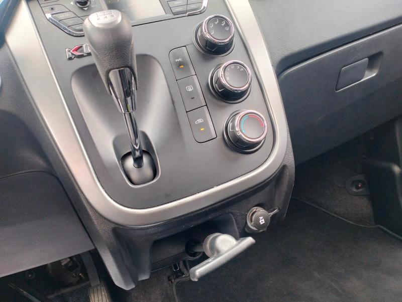 Mahindra KUV100 1.2 K8