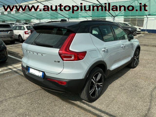 VOLVO XC40 B4 AWD Geartronic R-design