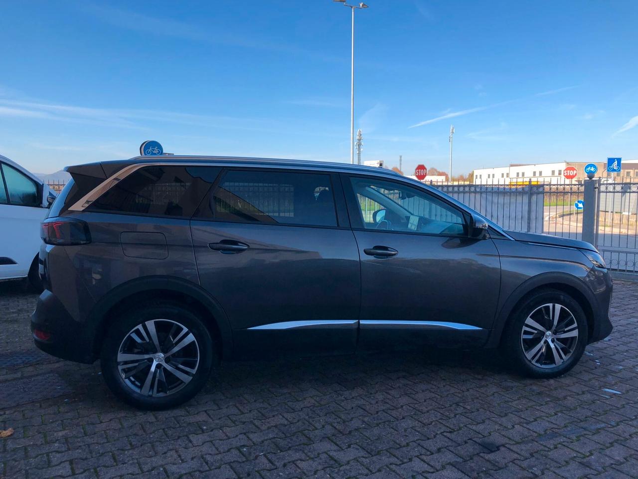 Peugeot 5008 BlueHDi 130 S&S EAT8 Allure