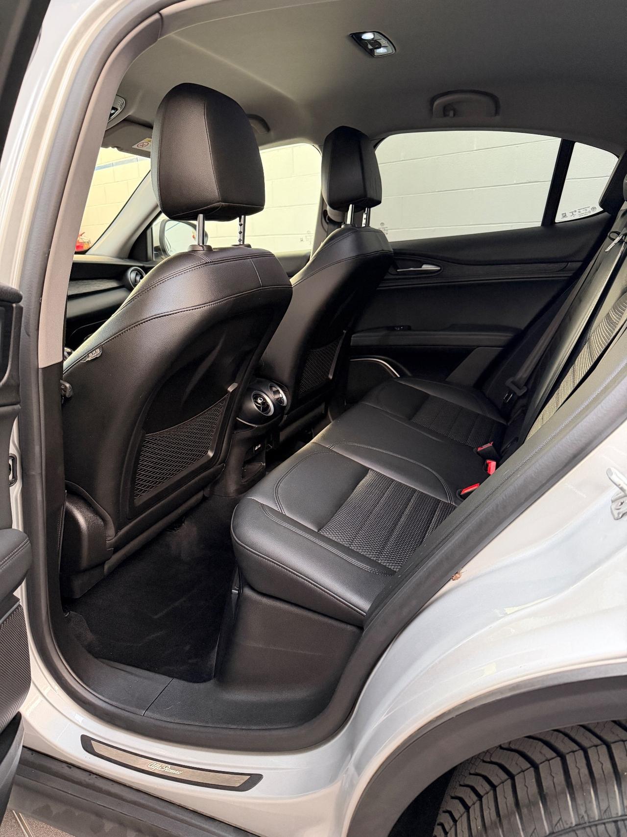 Alfa Romeo Stelvio 2.2 Turbodiesel 210 CV AT8 Q4 Lusso