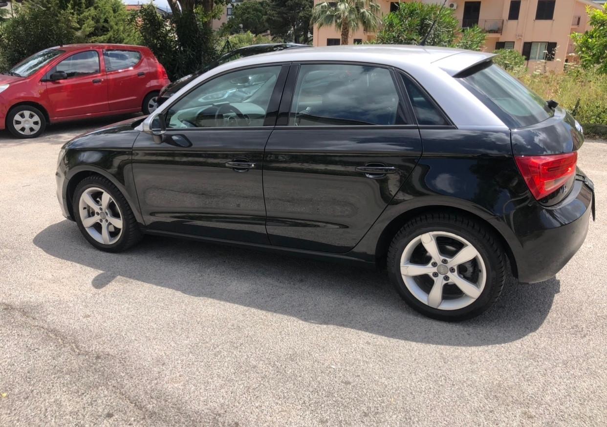 Audi A1 SPB 1.6 Tdi 105cv AMBITION - PERFETTA