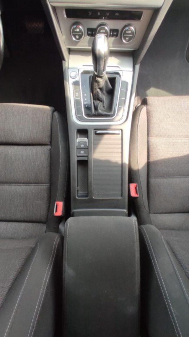 VOLKSWAGEN Passat Variant 2.0 TDI DSG Business BlueMotion Tech