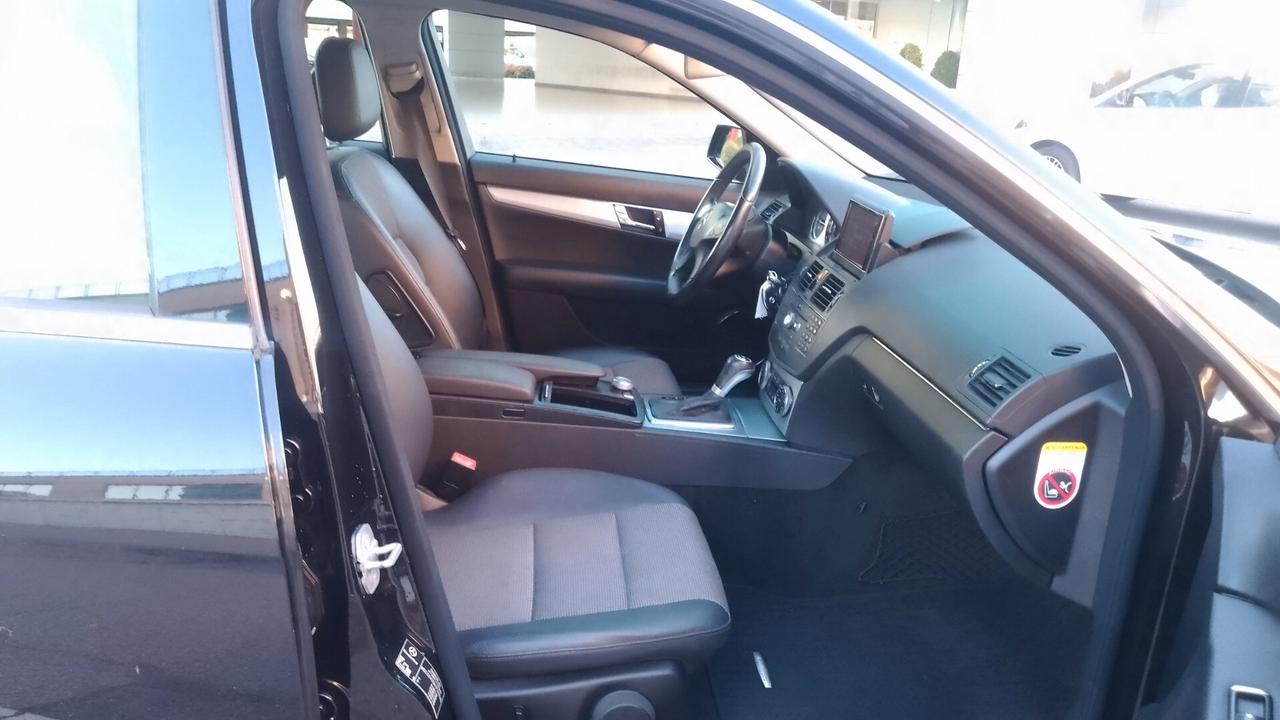Mercedes-benz C 220 CDI S.W. avantgarde 2010