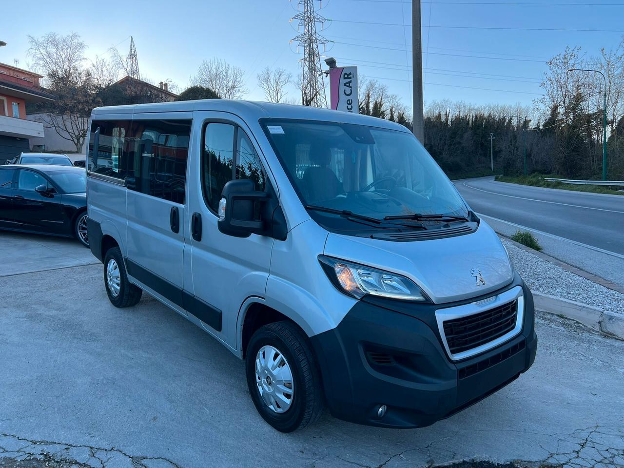 Peugeot Boxer 2.2 140cv 9 Posti