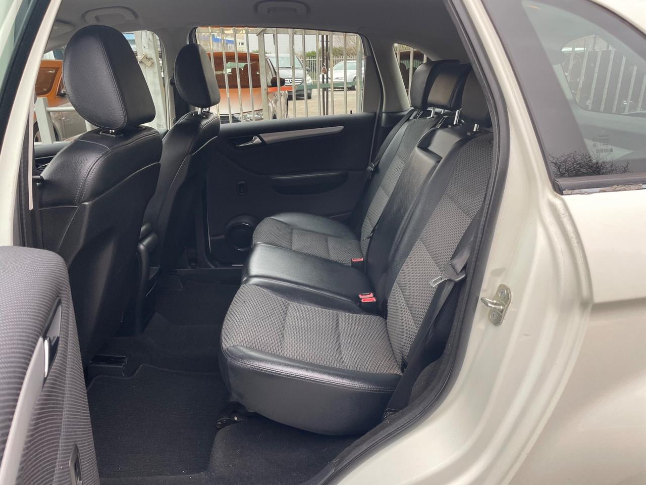 Mercedes-benz B 200 CDI Premium