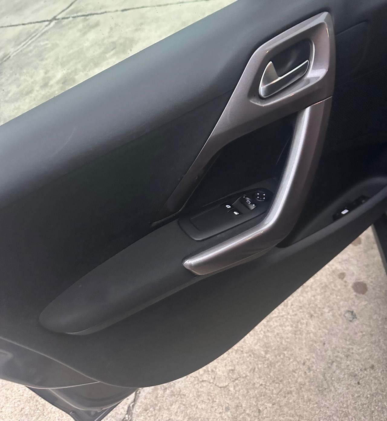 Peugeot 2008 1.4 HDi 68CV Active