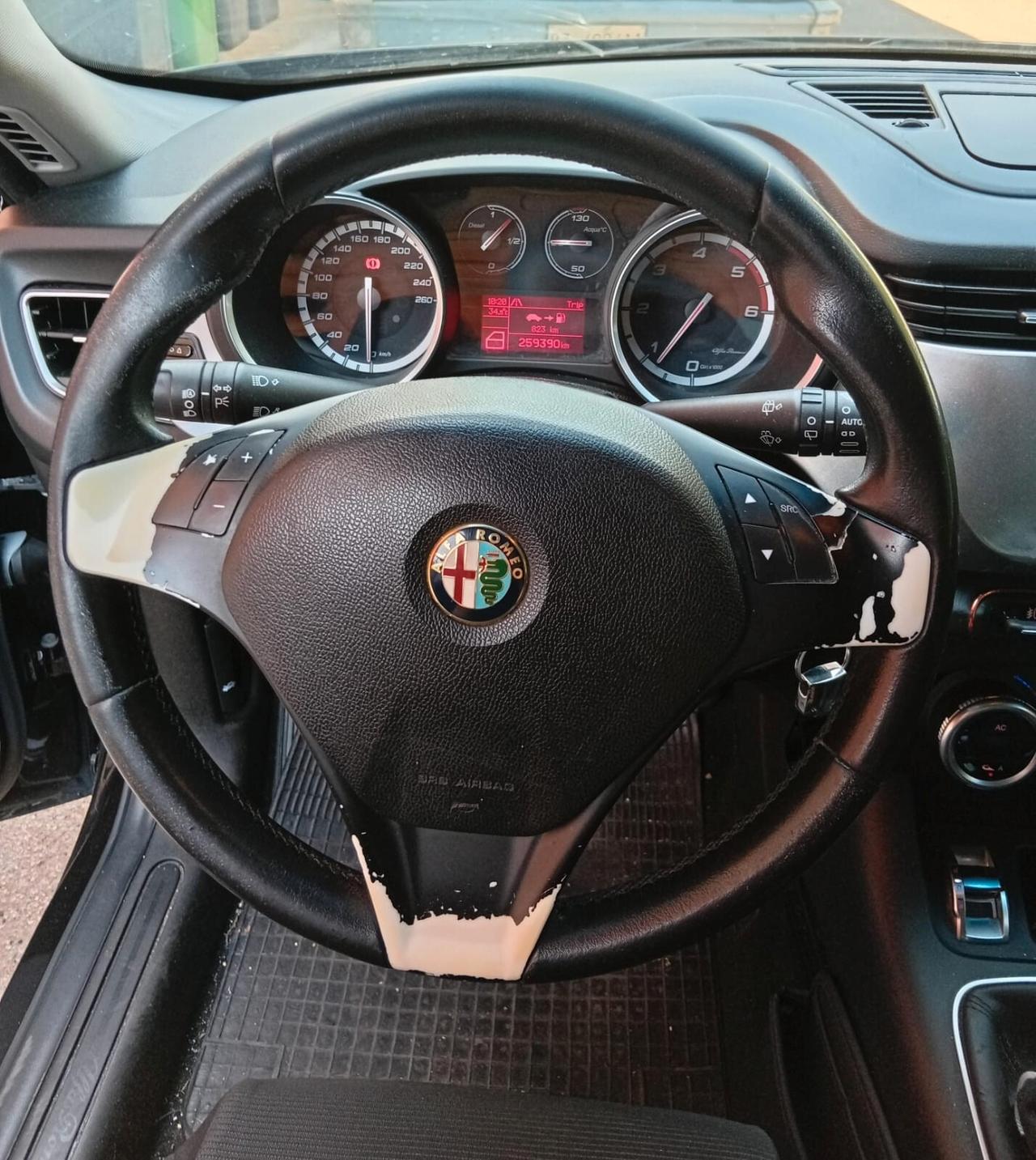 Alfa Romeo Giulietta 1.6 JTDm-2 105 CV Exclusive