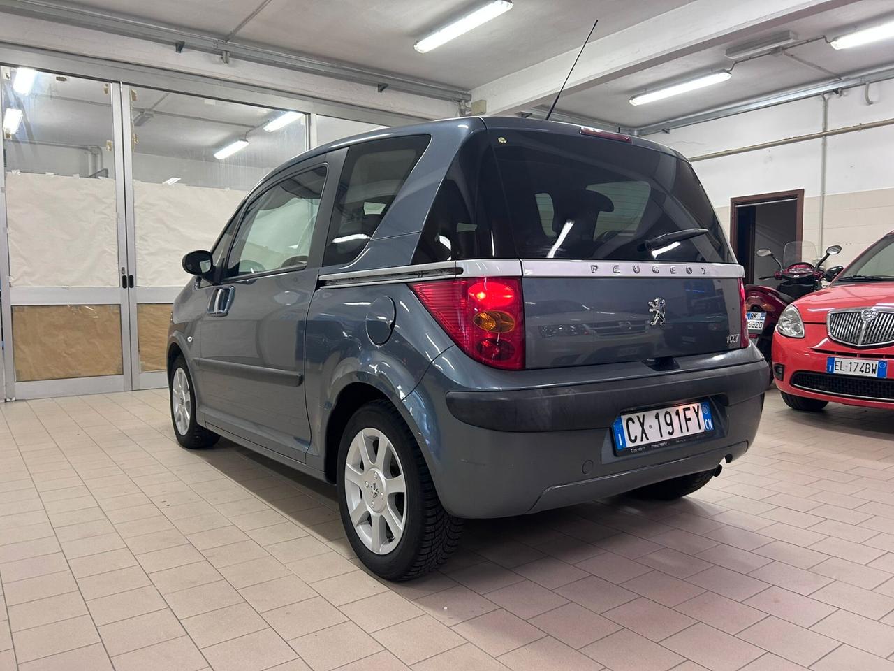 Peugeot 1007 1.4 HDi Happy