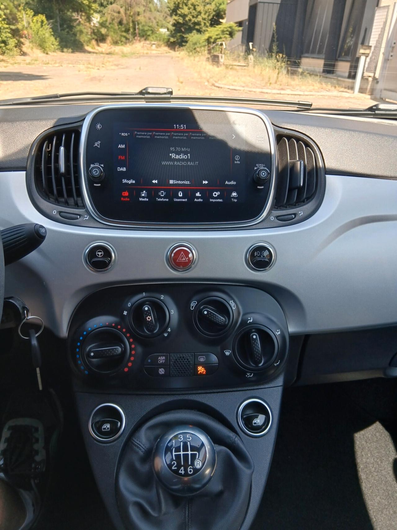 Fiat 500 1.0 Hybrid Connect 11700€