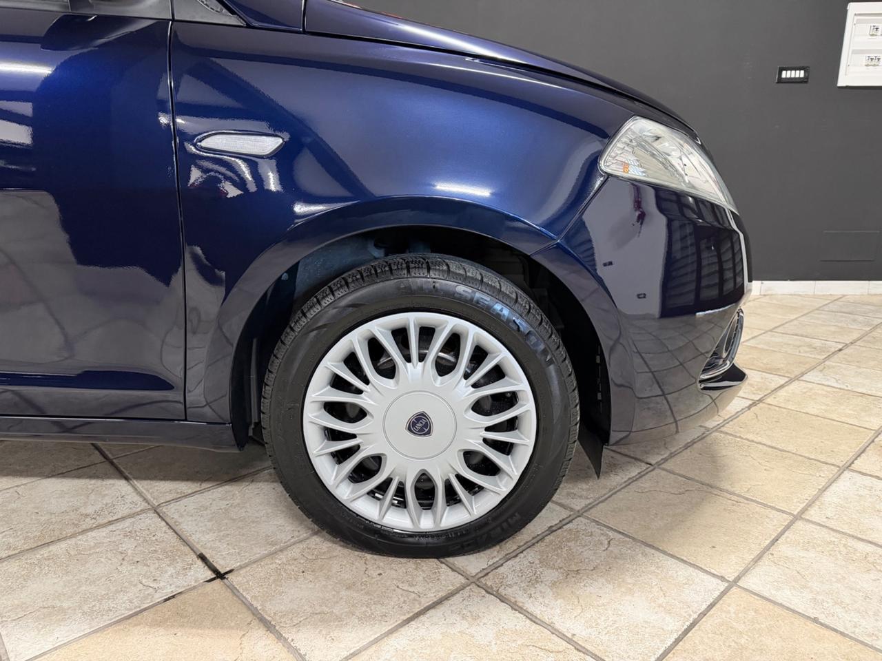 LANCIA Ypsilon 1.2 (69) Elefantino 2016
