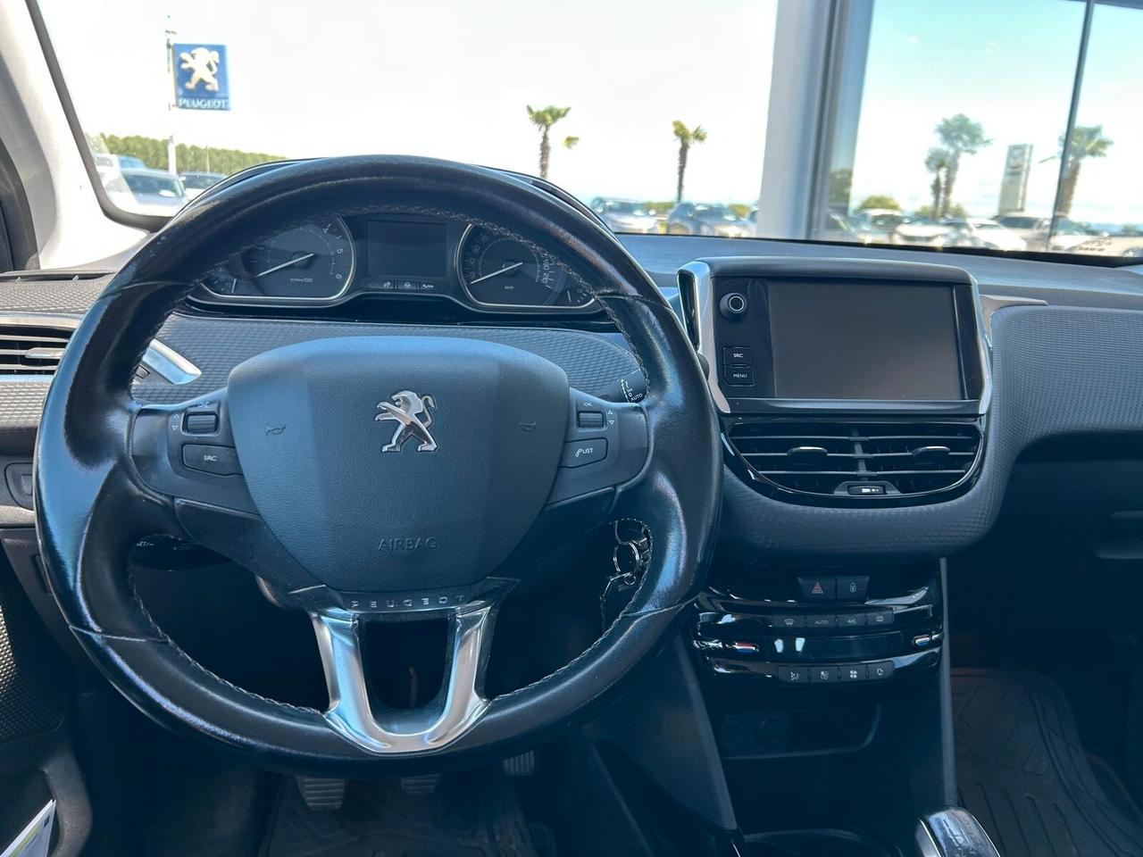 Peugeot 2008 ALLURE 1.6 BlueHDi 100