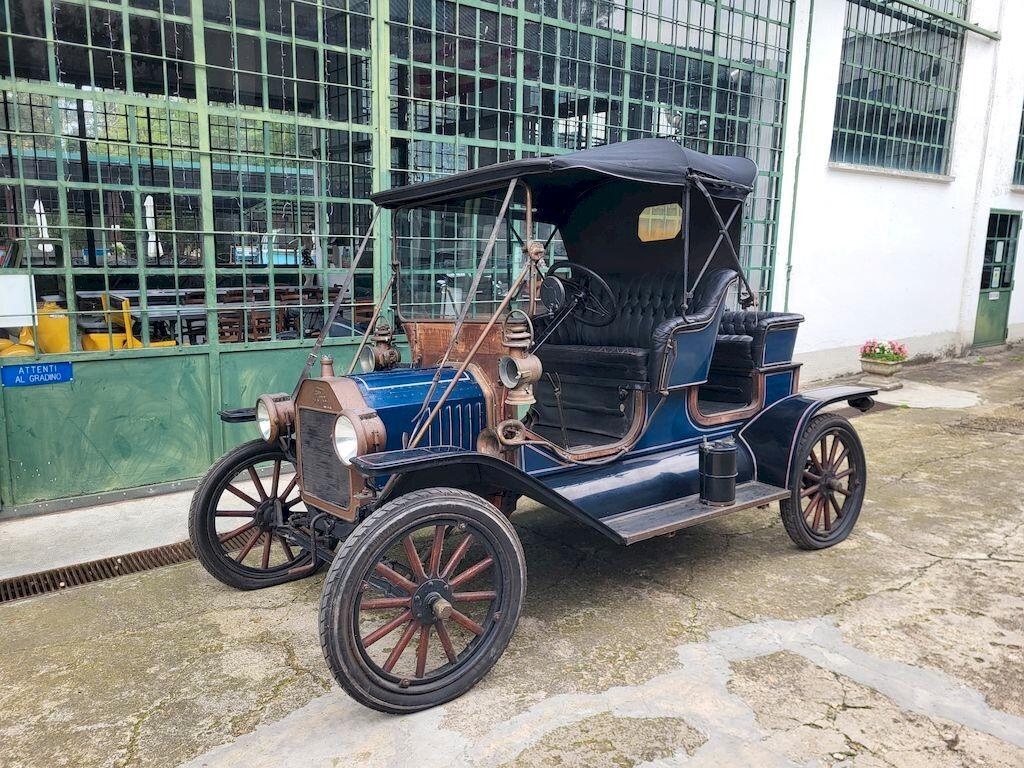Ford Model T Roadster – 1911