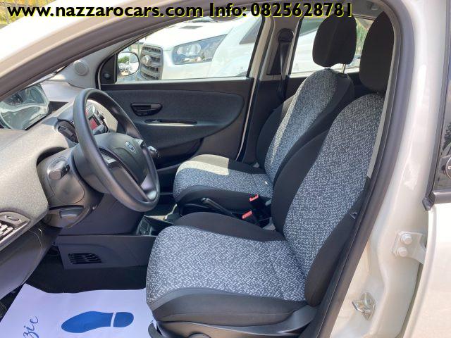 LANCIA Ypsilon 1.0 FireFly 5 porte S&S Hybrid Ecochic Silver