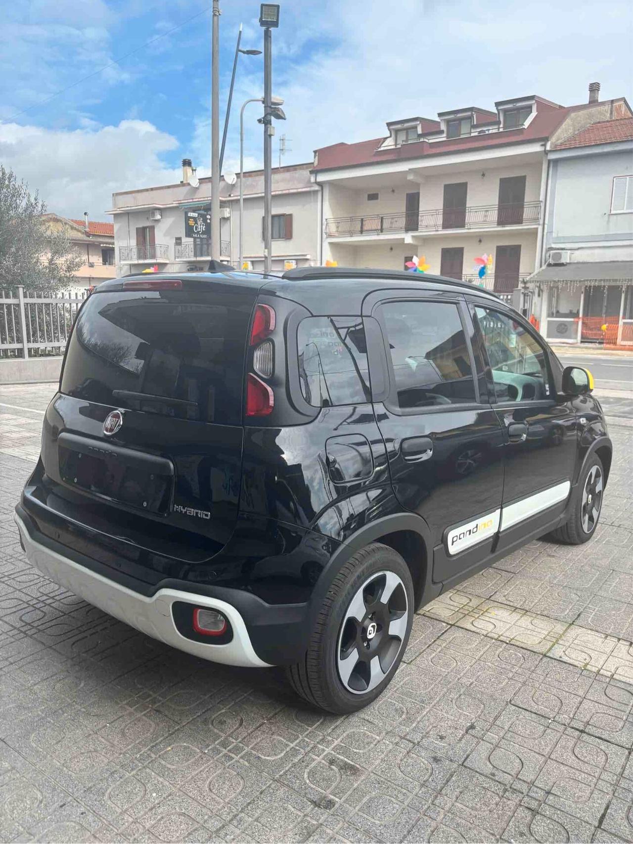 Fiat Panda 1.0 FireFly S&S Hybrid Pandina