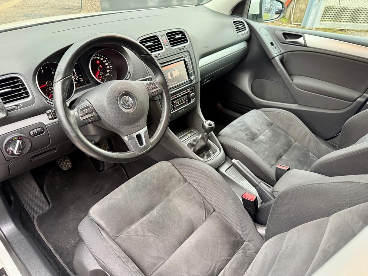 Volkswagen Golf 1.6 TDI DPF 5p. Highline 2011 OK NEOPATENTATI