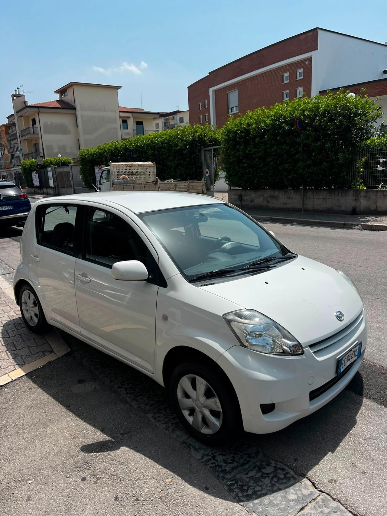 Daihatsu Sirion 1.0 Hiro Green Powered NEOPATENTATI