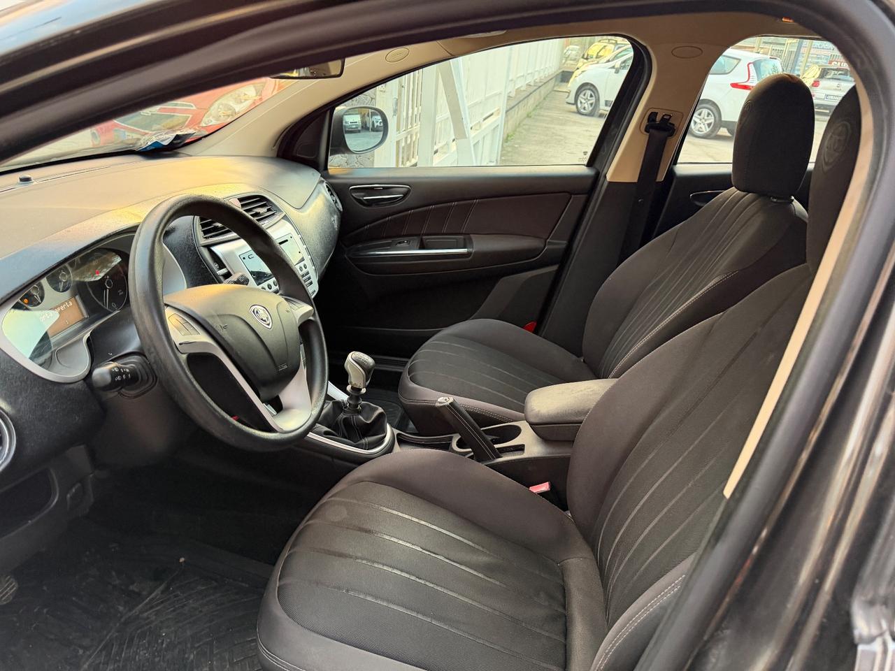 Lancia Delta 1.6 MJT DPF Argento